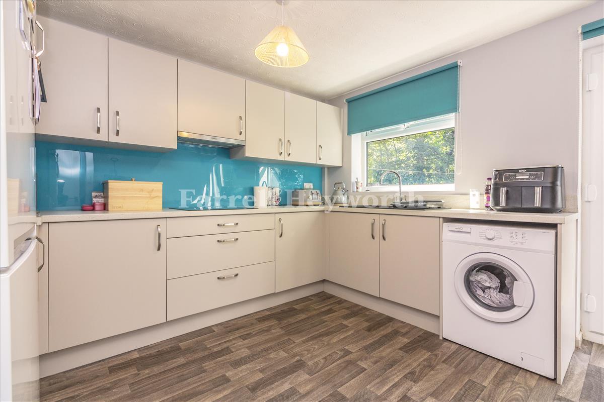 Kitchen b