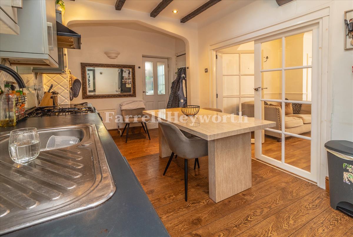 Kitchen Diner image 2