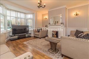 Lounge image 2