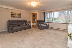 Lounge image 4