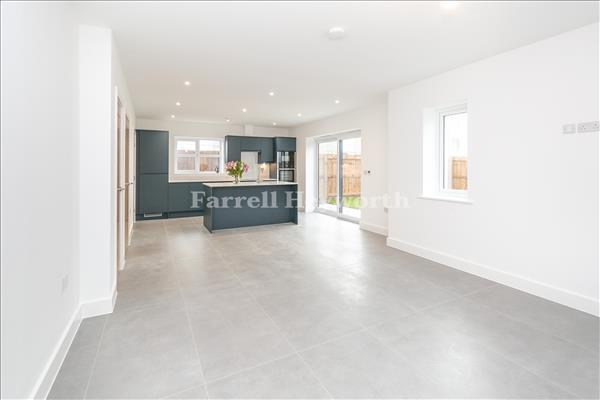 Kitchen diner reception 7