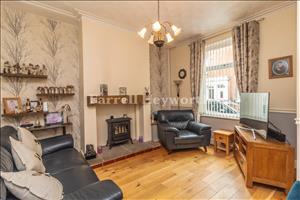 Lounge image 3
