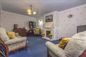 LOUNGE B