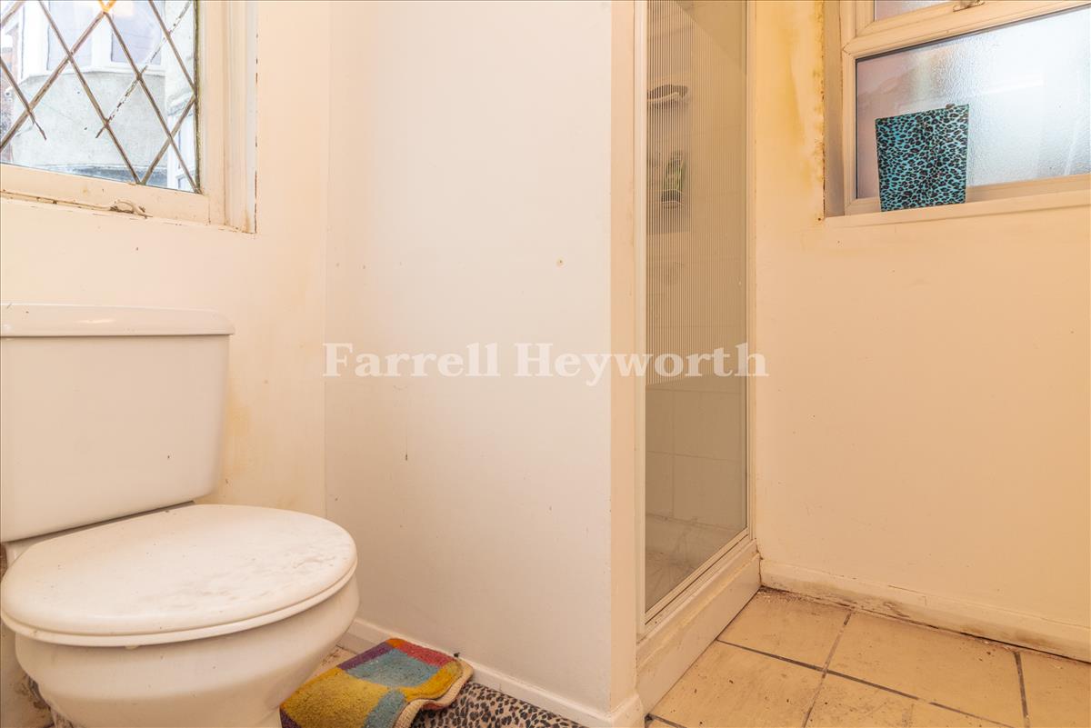 Garden Room Shower Room