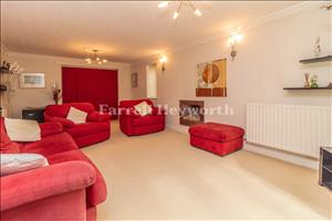 Lounge image 2