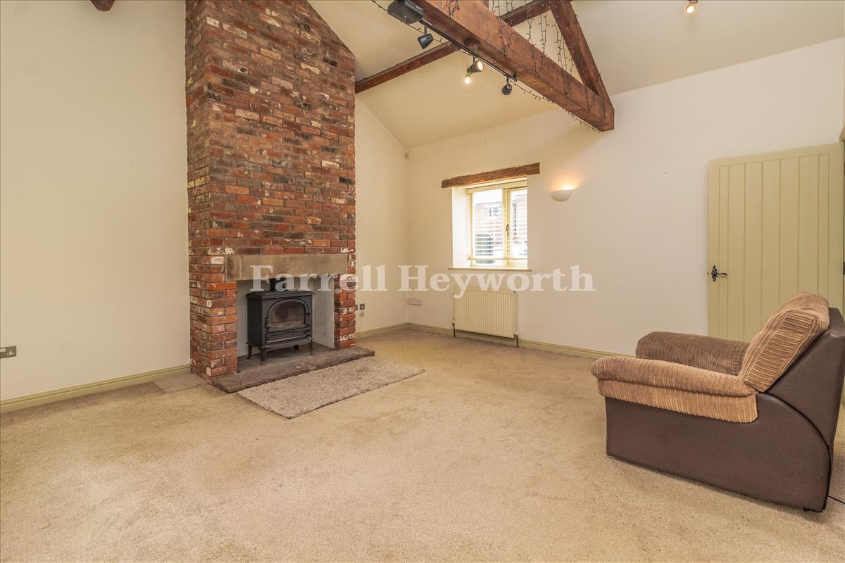 Lounge image 3