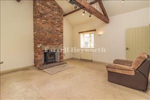 Lounge image 3