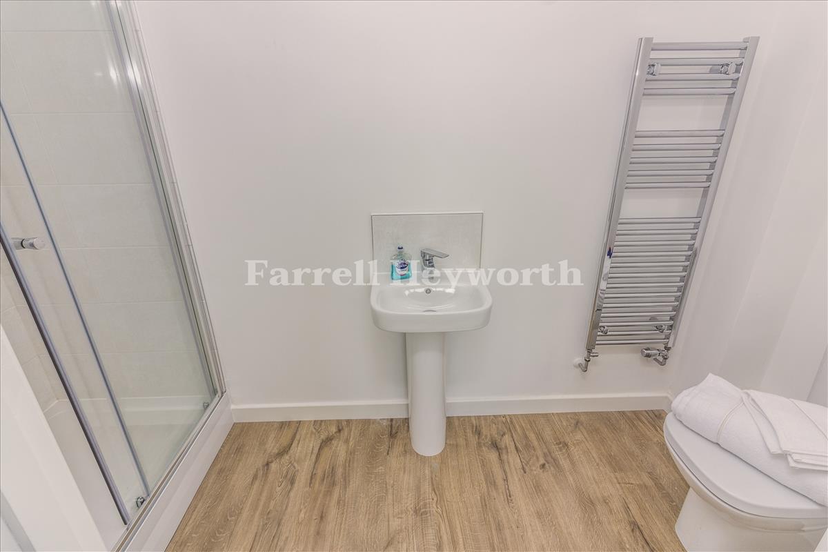 En Suite view b