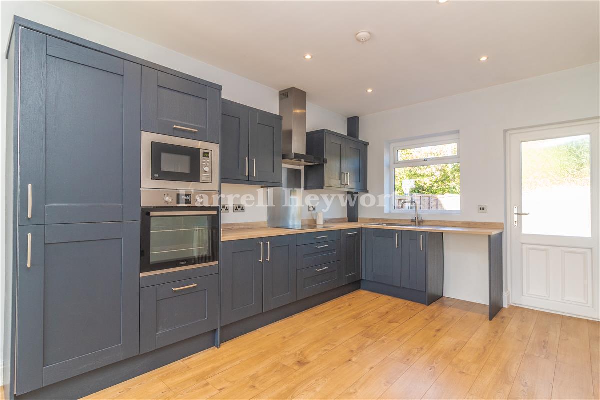 Kitchen Area image 2