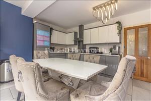 Kitchen b
