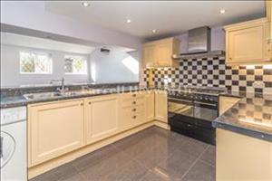 Kitchen image 2