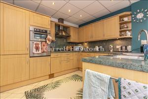 Kitchen b