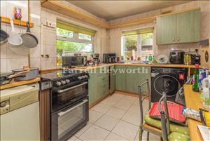 Kitchen image 2