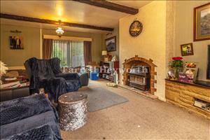 Lounge image 2