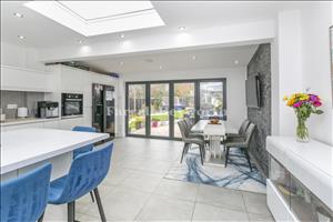 Kitchen diner