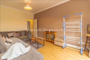 Lounge image 2