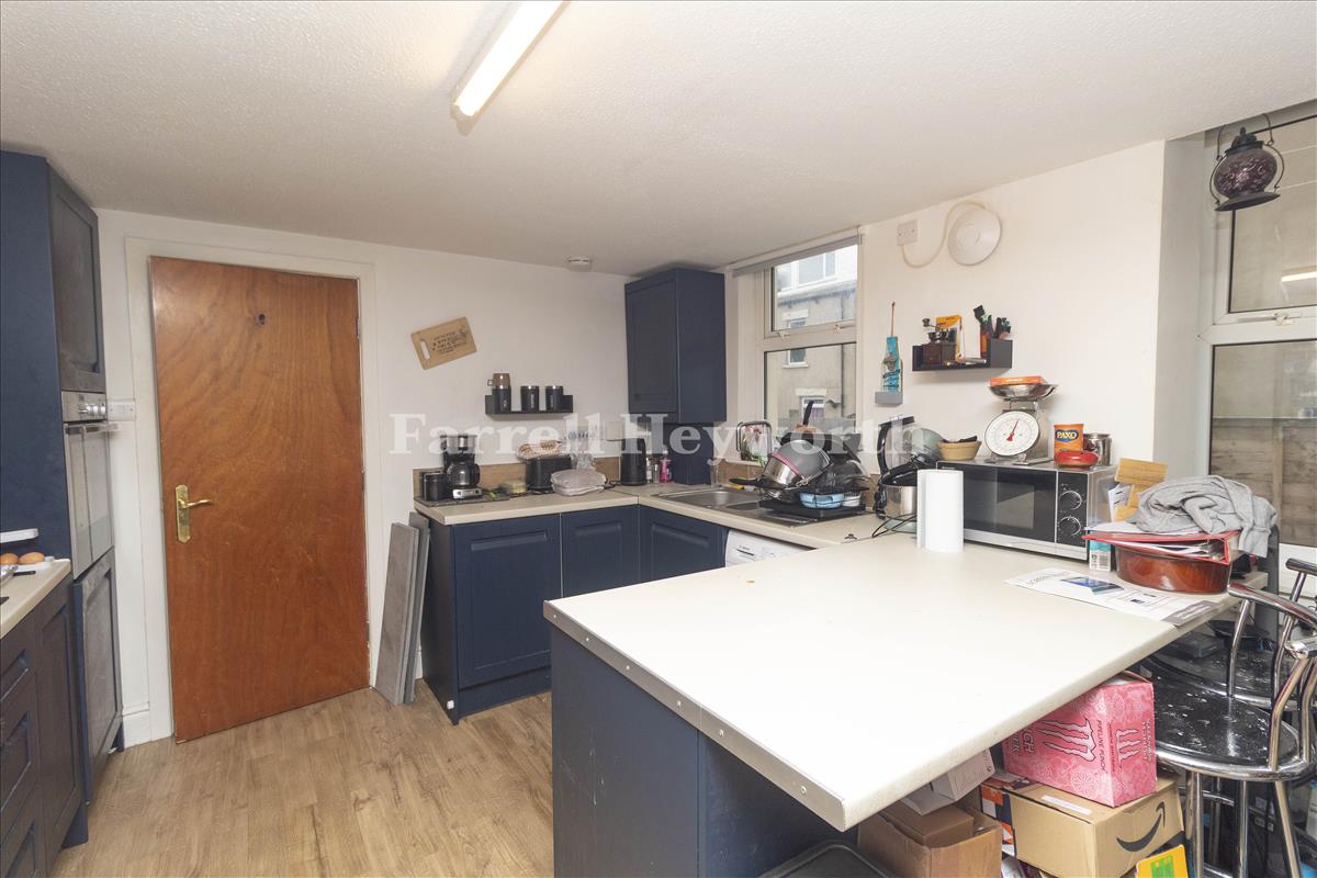 Flat 1 Kitchen