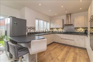 Kitchen Area image 2