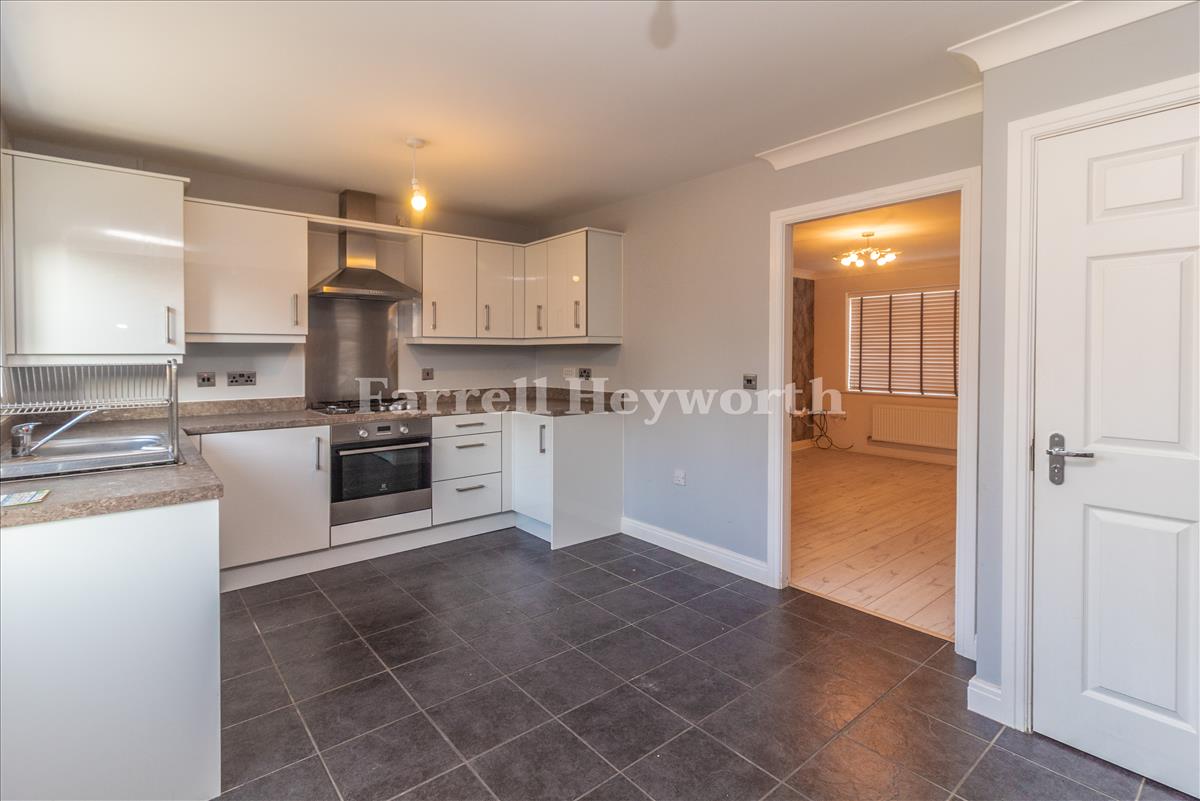 Kitchen Diner image 2