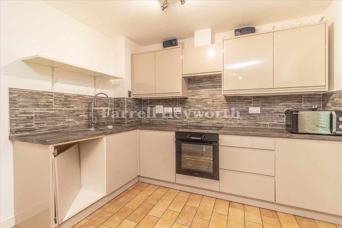 Kitchen Area image 2