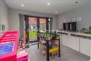 Open Plan Area image 5 New