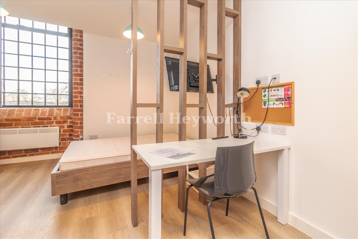 Open Plan Living image 3