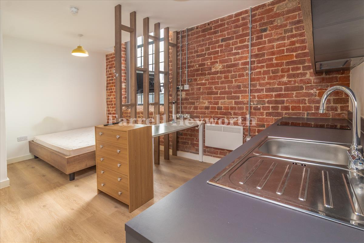 Open Plan Living image 3