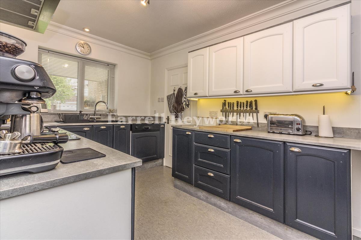 Kitchen b