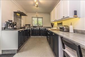 Kitchen c