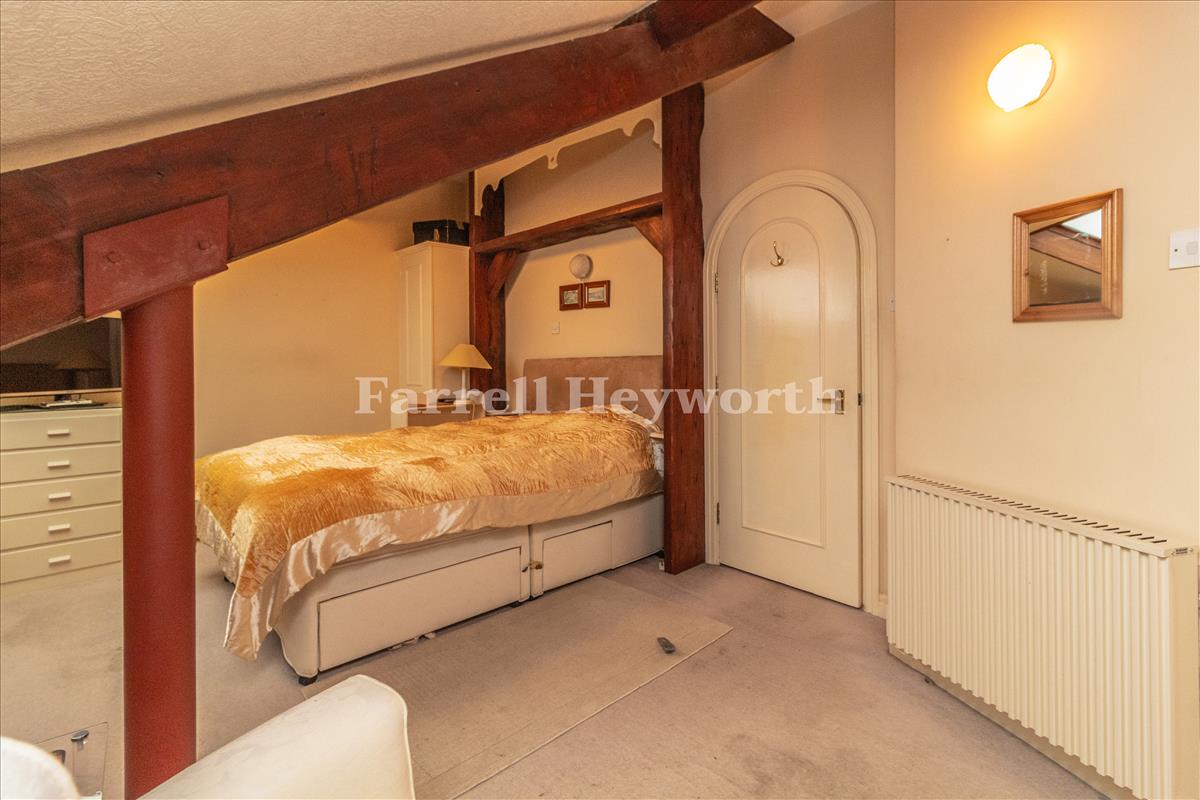 Master Bedroom image 3