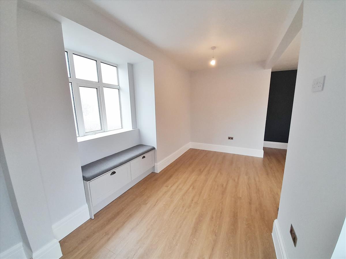 Lichfield Family Room