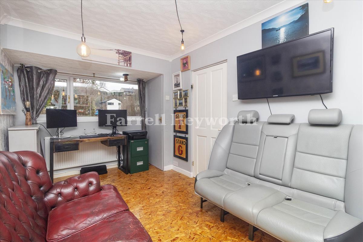 Office and bar view 2