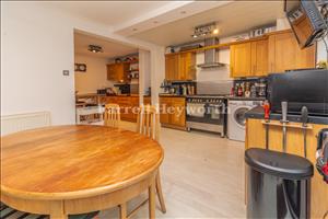 Kitchen Diner image 2