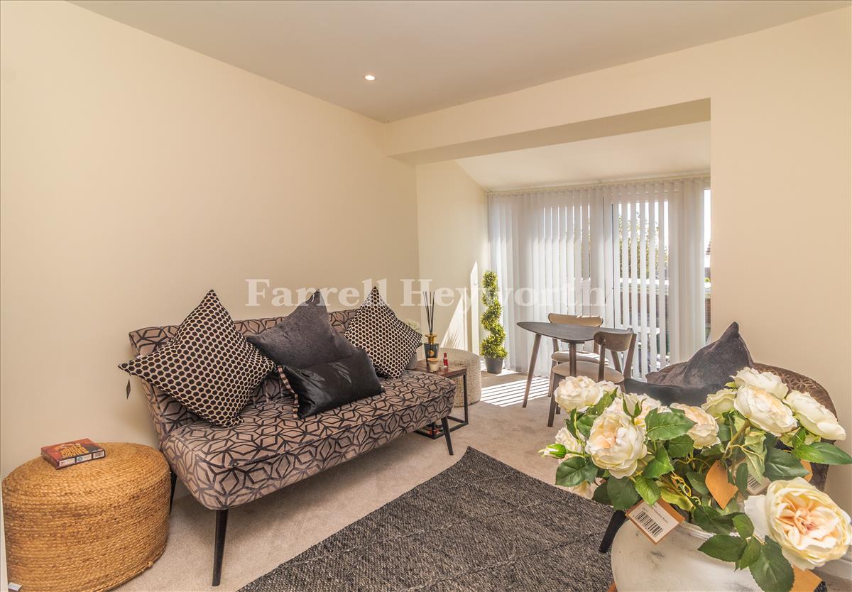 Sitting Room image 3