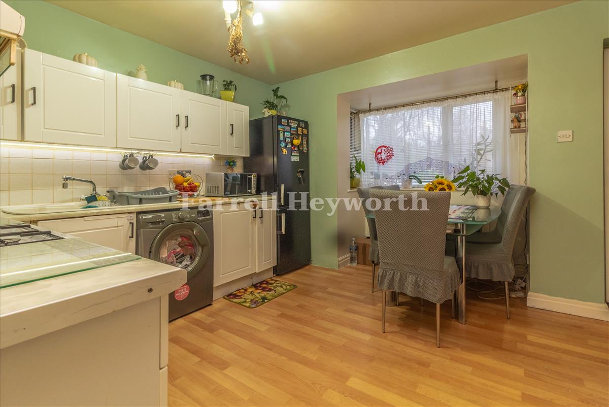 Kitchen Diner image 2