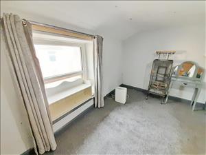 Graham Street Top Bedroom