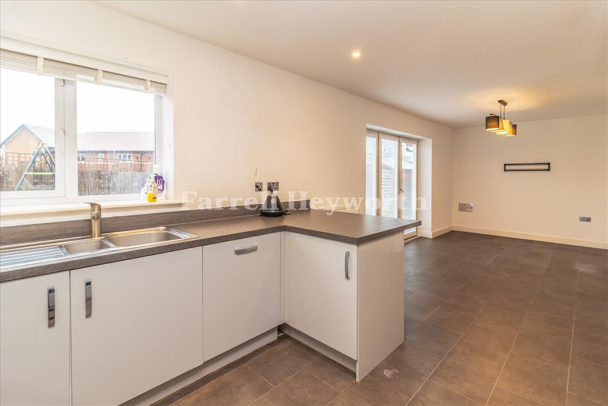 Kitchen Diner image 2