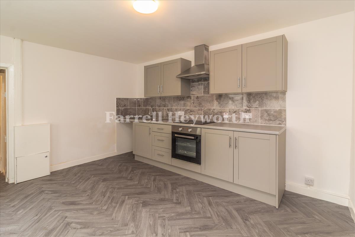 Kitchen Diner image 2