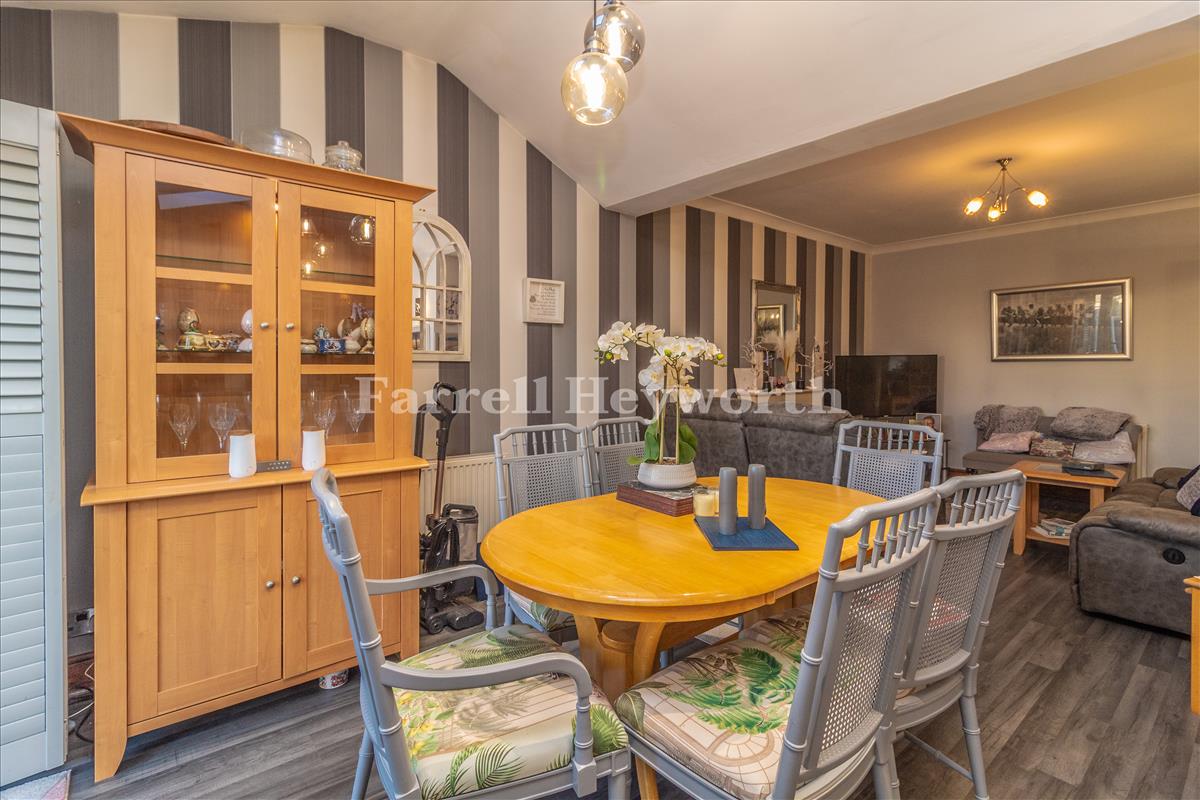 Open Plan Area image 3