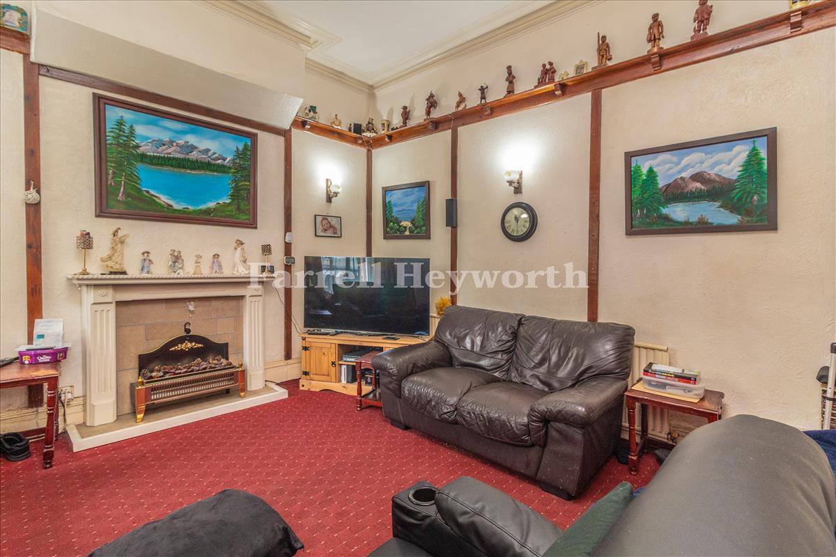 Rear Reception Room Image 2