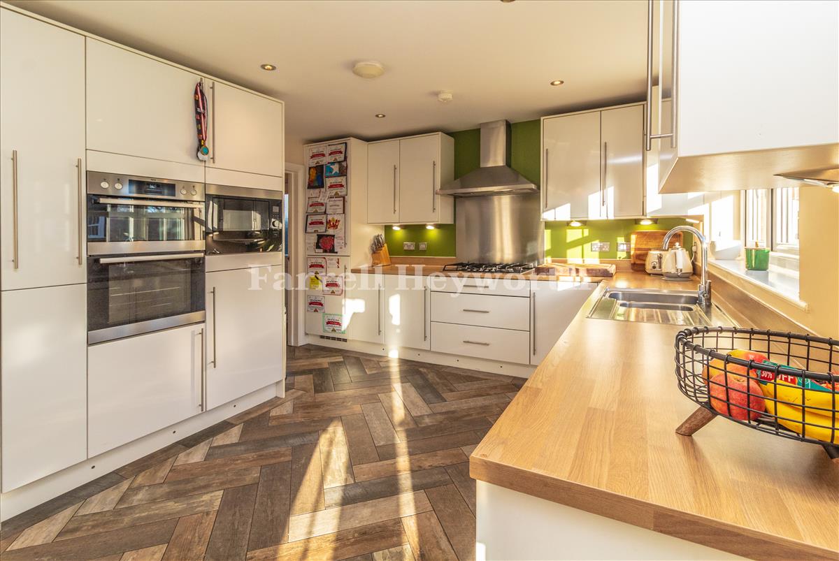 Kitchen Area image 2