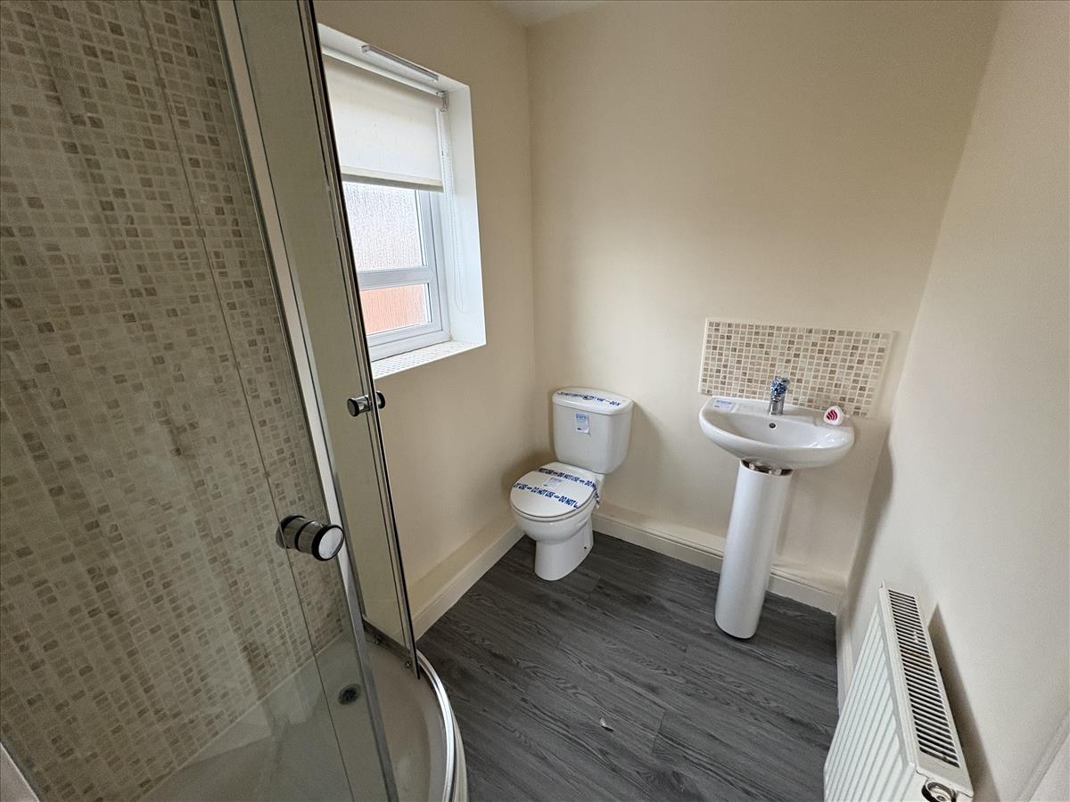 En Suite To Master Bedroom