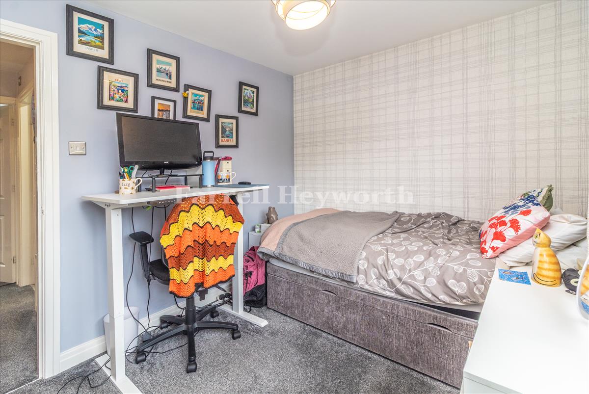 Front Bedroom image 3