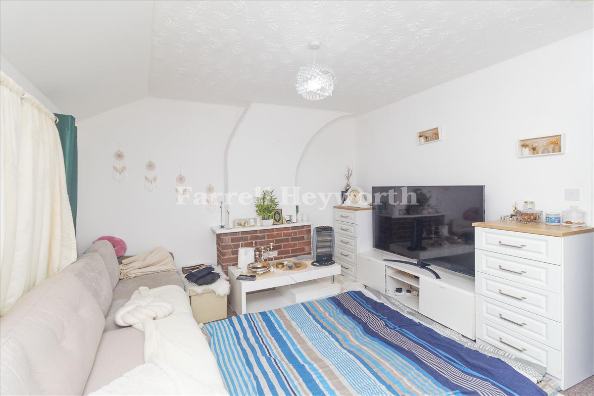 Flat 2 Lounge view 2