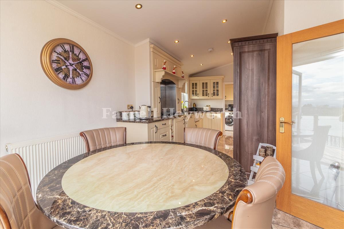 Kitchen Diner image 2