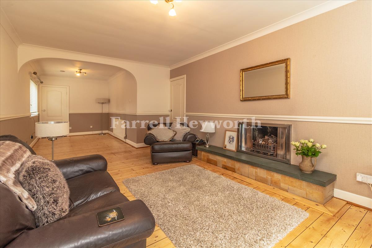 Lounge Diner image 2