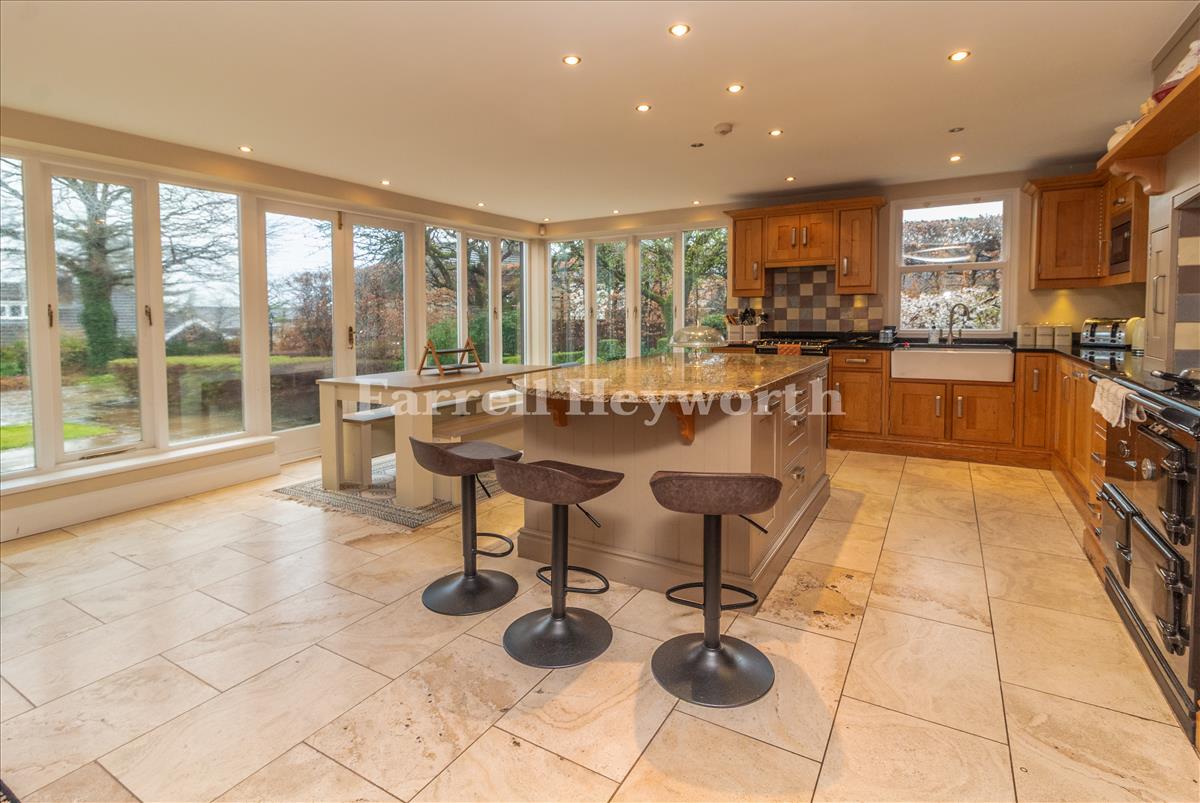 Breakfast Kitchen image 5