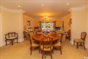 Lounge Diner image 5