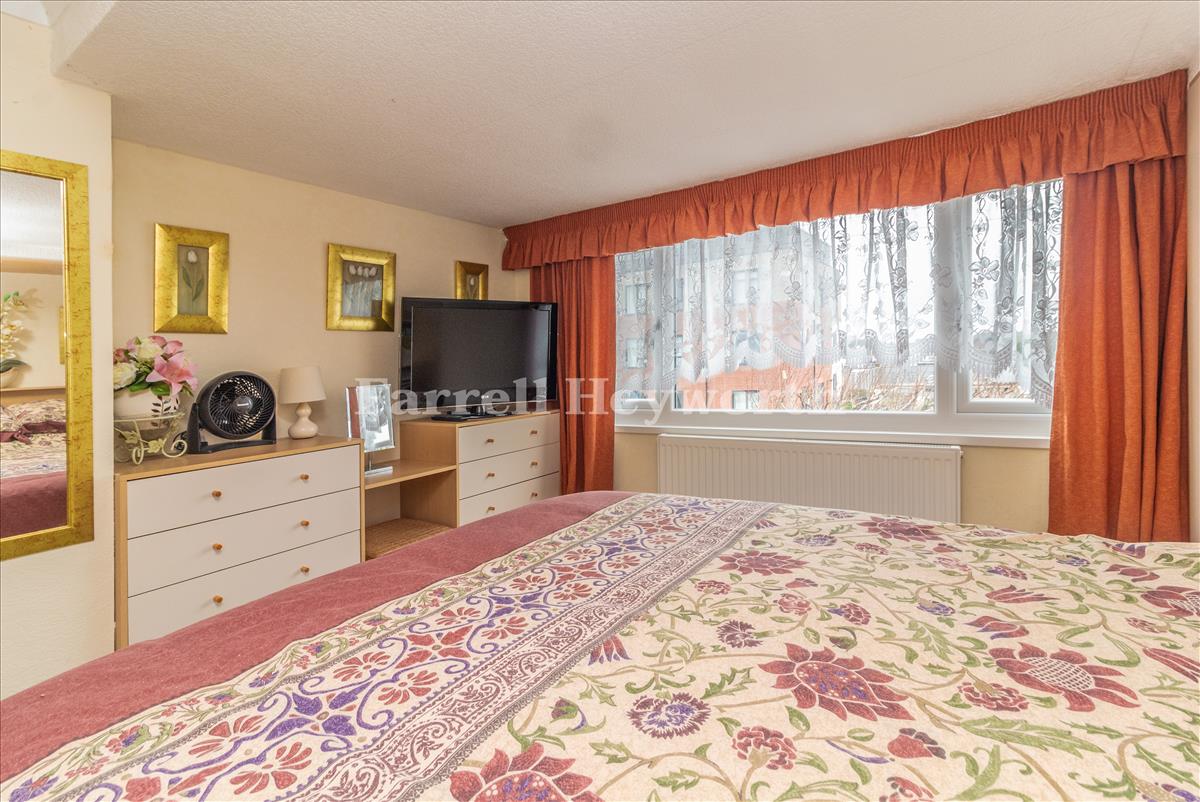 First Floor Bedroom image 3