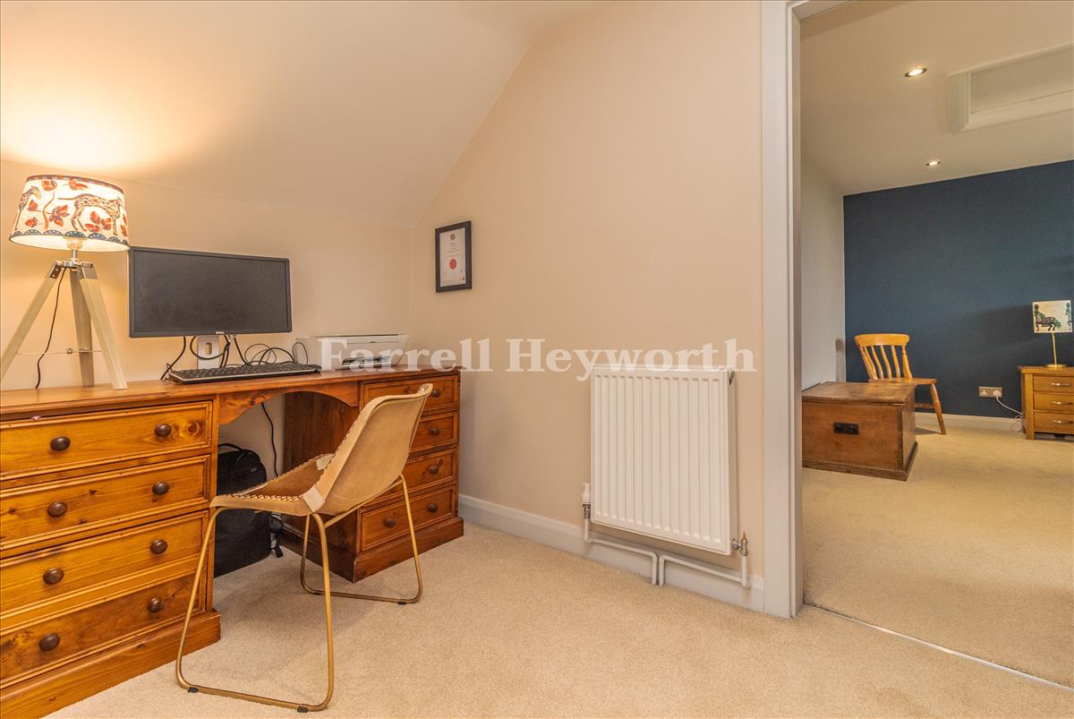 Home office area image 2